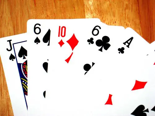 Carta da gioco con i CSS