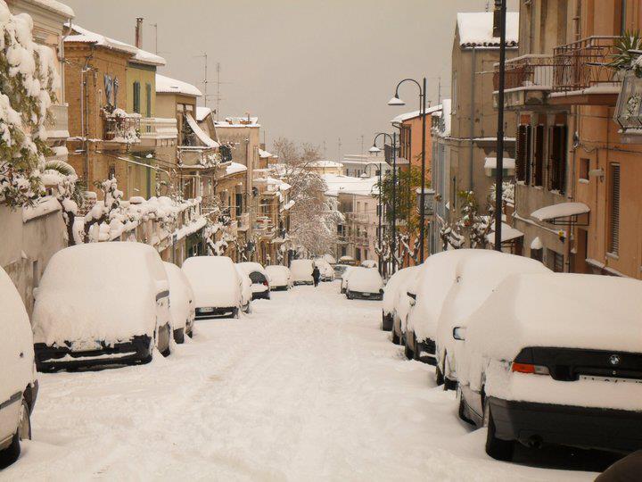 Vasto e Roma sotto la neve: stessa impreparazione, stessi disagi
